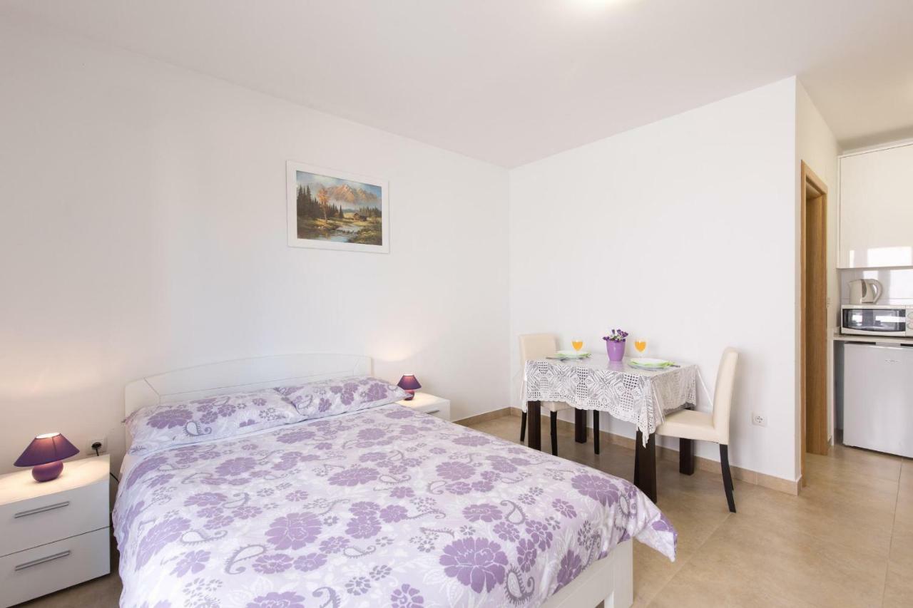 Nino Apartmán *