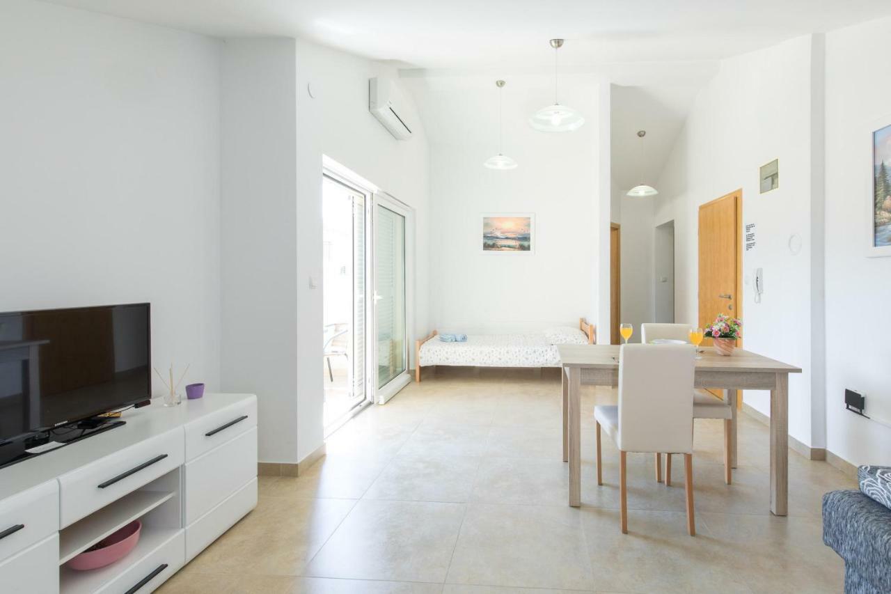 Apartment Nino *