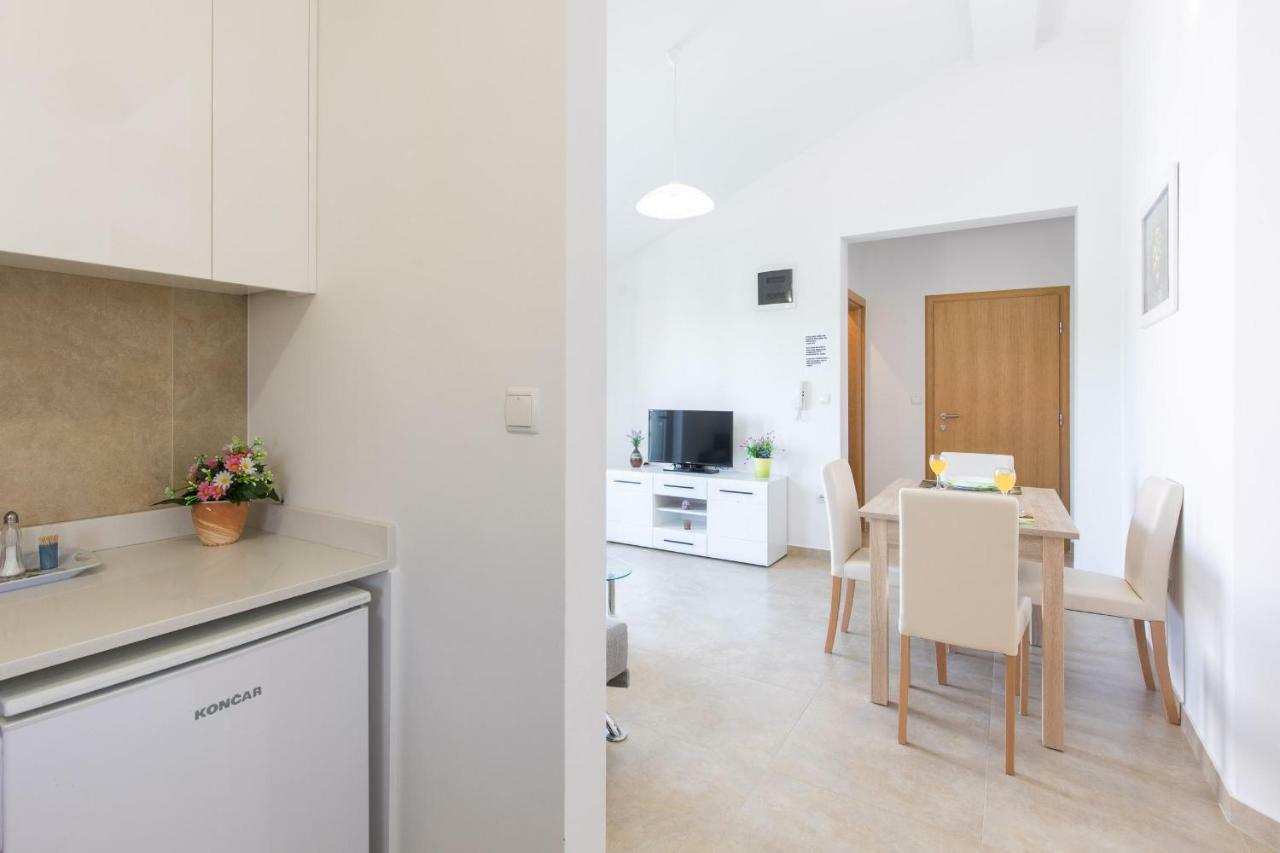 Nino Apartment